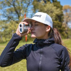 Mũ golf chống nắng – phụ kiện thời trang không thể tách rời dành cho người chơi golf